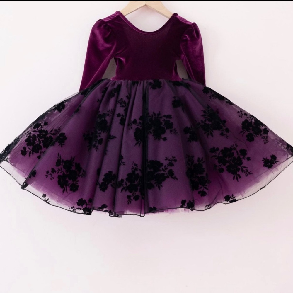 🚫sold Pleiades design dark floral tulle